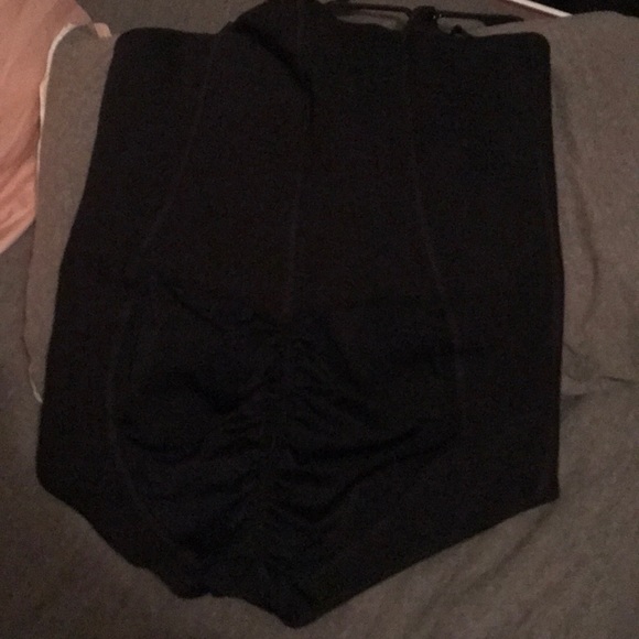 100 - Picture 3 of 3